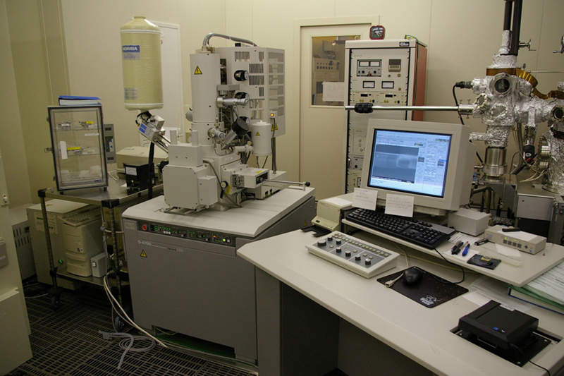 走査電子顕微鏡（SEM）
